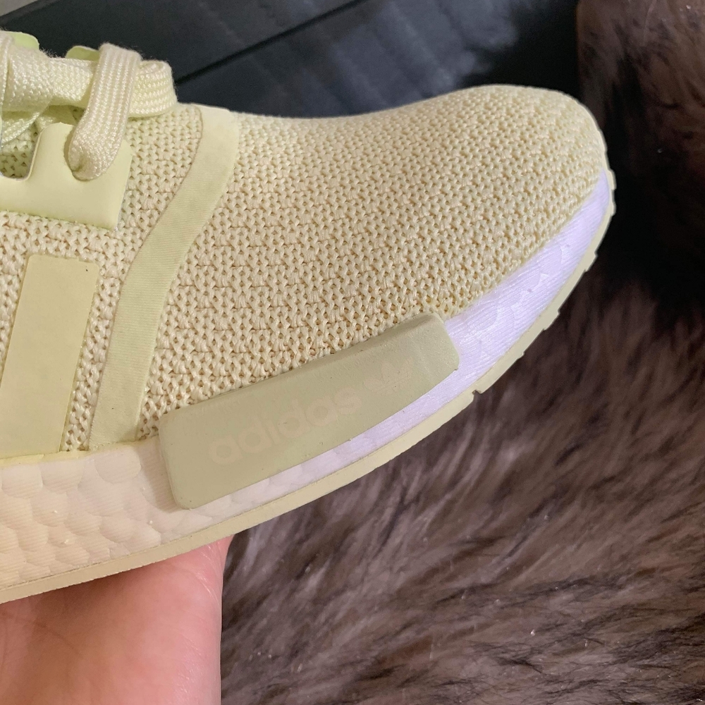 ❤️RESTOCK ❤ ADIDAS NMD_R1 YELLOW TINT OMBRE SHOES - Picture 6 of 12
